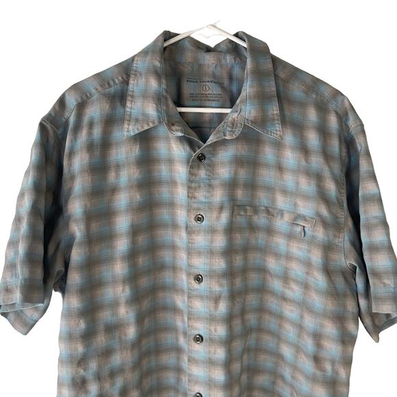 Eddie Bauer Size Large Blue Plaid Short Sleeve Outdoor Button Up - Picture 2 of 7